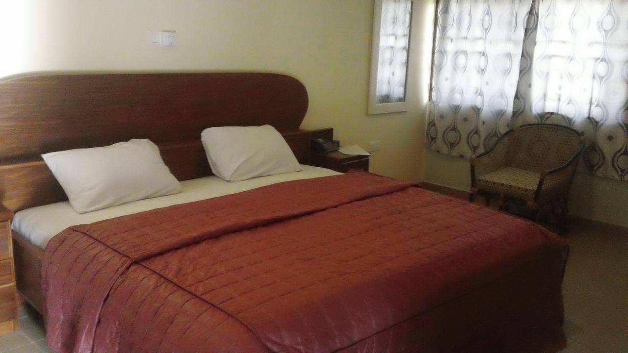 Mama Lee'S Lodge Yamoransa ภายนอก รูปภาพ